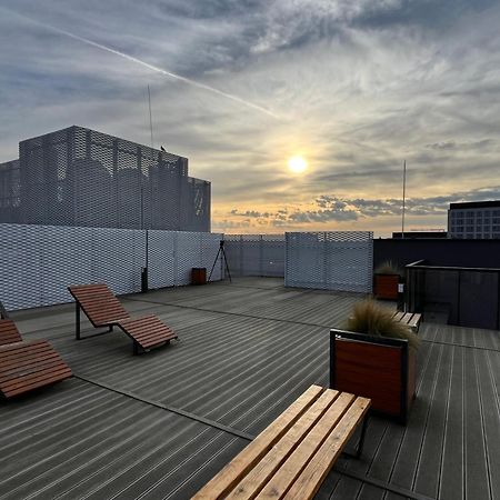 Family House By The River Odra -Panoramic Terrace - 3Room Apartment With 2 Separate Bedrooms And 2 Balconies By Wroapart-Pl- Perfect For Family & Business Stays Wrocław Eksteriør billede