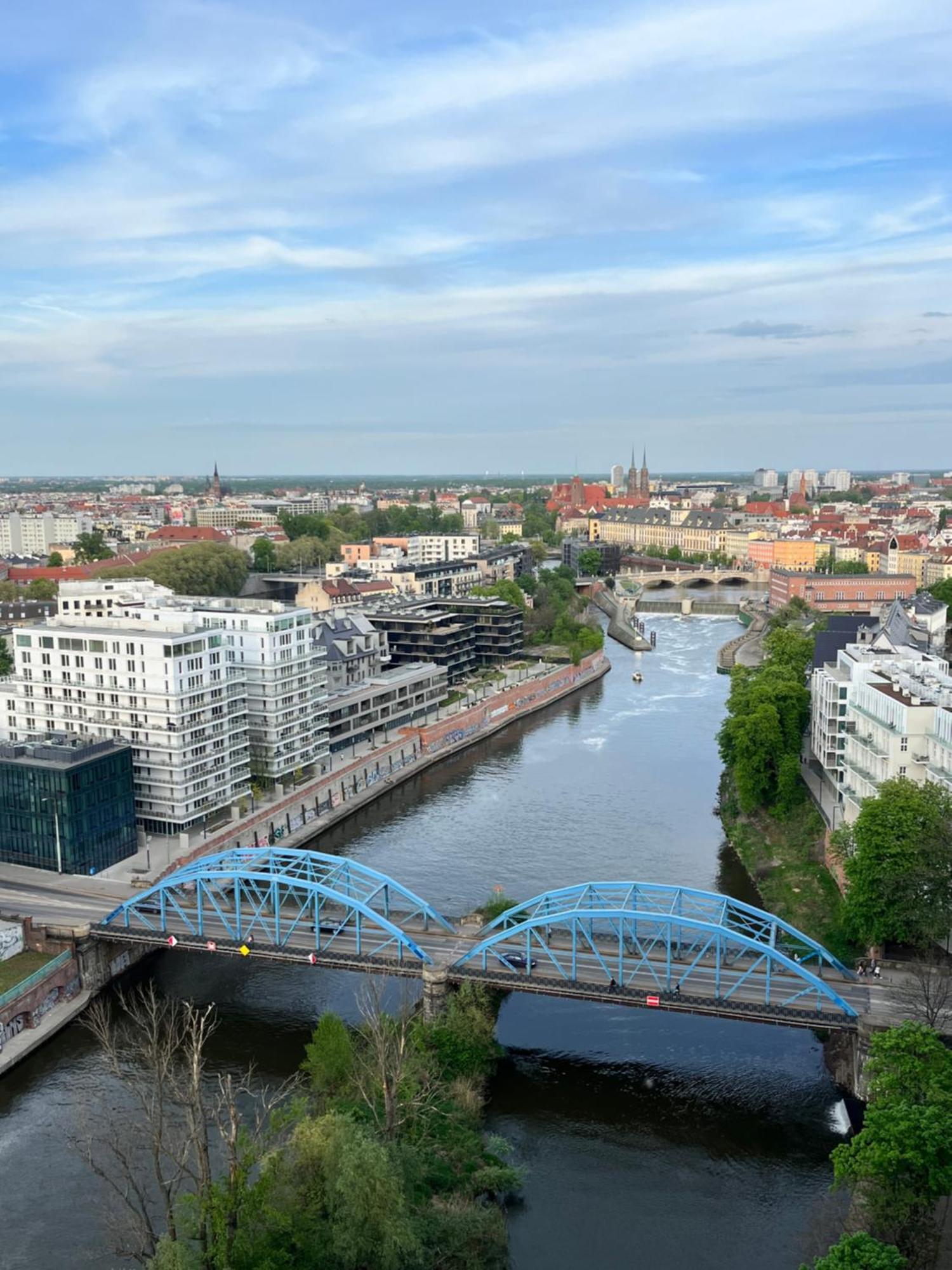 Family House By The River Odra -Panoramic Terrace - 3Room Apartment With 2 Separate Bedrooms And 2 Balconies By Wroapart-Pl- Perfect For Family & Business Stays Wrocław Eksteriør billede