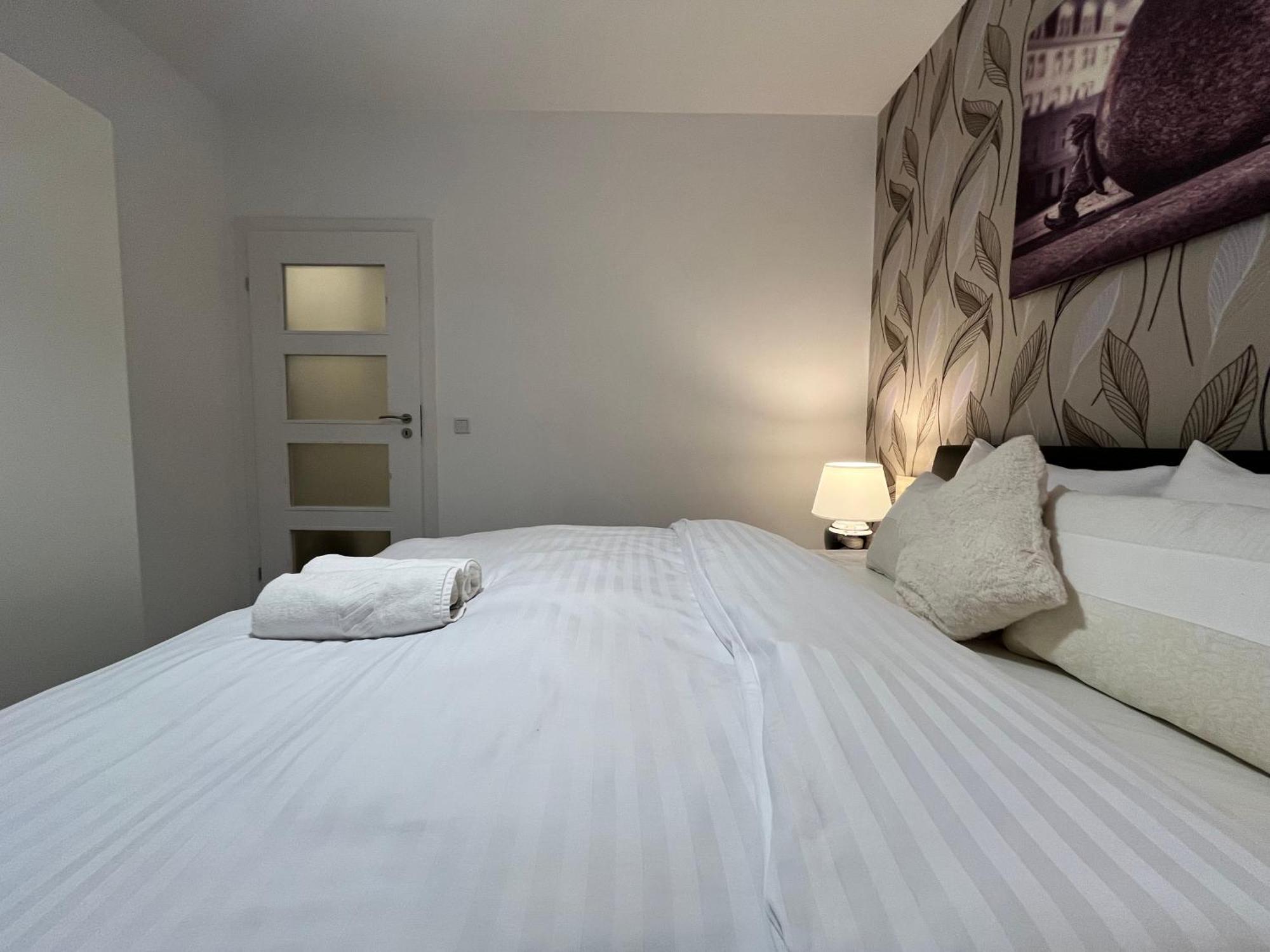 Family House By The River Odra -Panoramic Terrace - 3Room Apartment With 2 Separate Bedrooms And 2 Balconies By Wroapart-Pl- Perfect For Family & Business Stays Wrocław Eksteriør billede