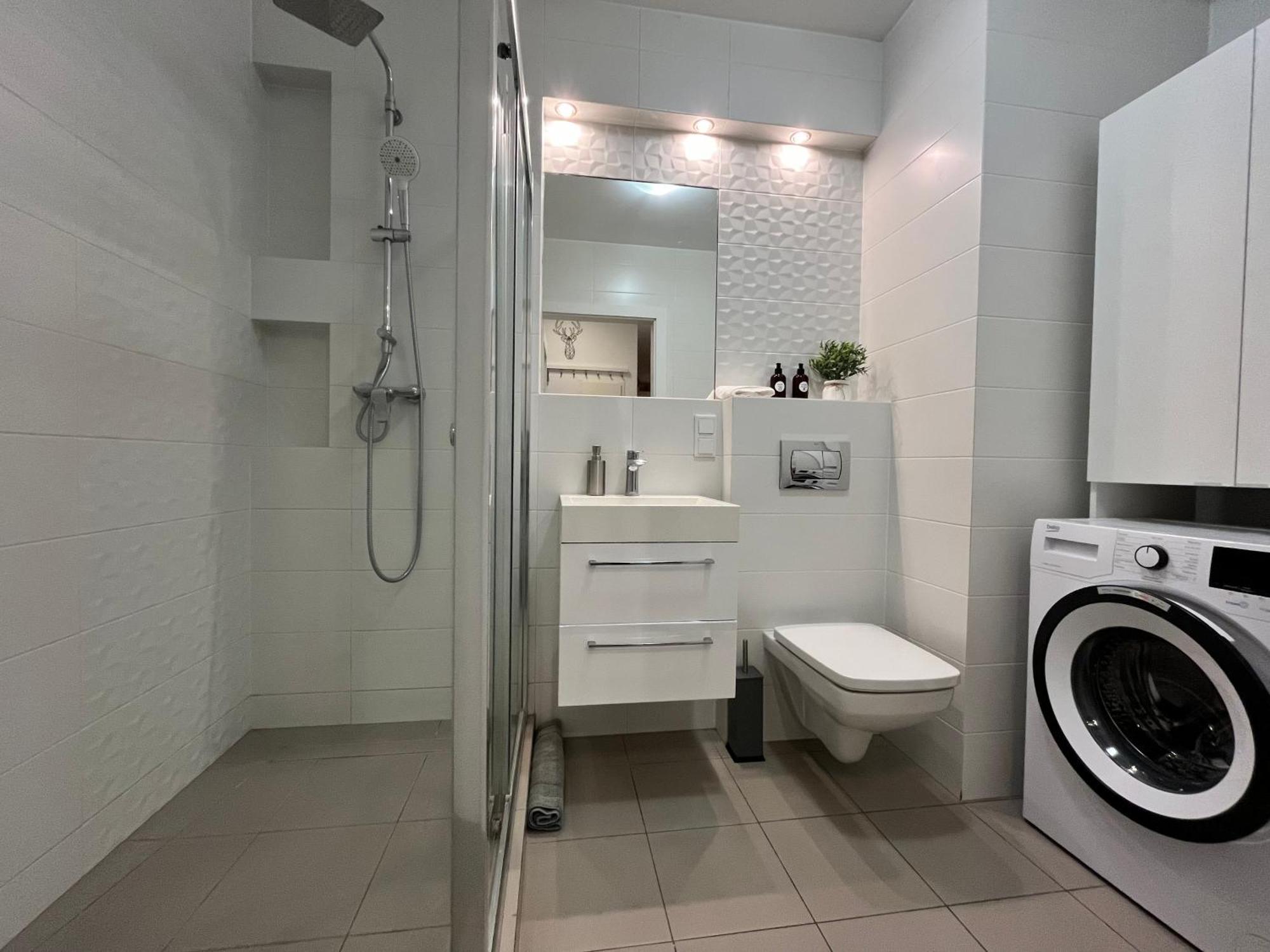 Family House By The River Odra -Panoramic Terrace - 3Room Apartment With 2 Separate Bedrooms And 2 Balconies By Wroapart-Pl- Perfect For Family & Business Stays Wrocław Eksteriør billede