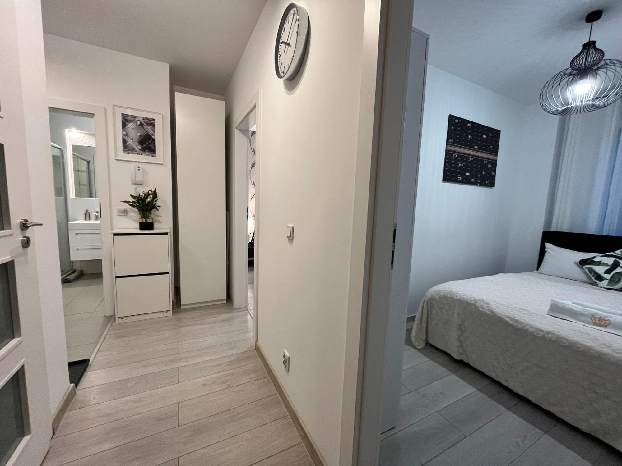 Family House By The River Odra -Panoramic Terrace - 3Room Apartment With 2 Separate Bedrooms And 2 Balconies By Wroapart-Pl- Perfect For Family & Business Stays Wrocław Eksteriør billede